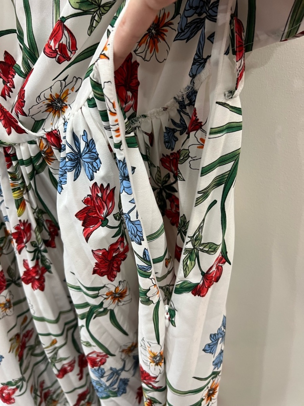PrettyLittleThing White Floral Wrap Midi Dress with Red & Blue Blooms Size 12 - Picture 7 of 7